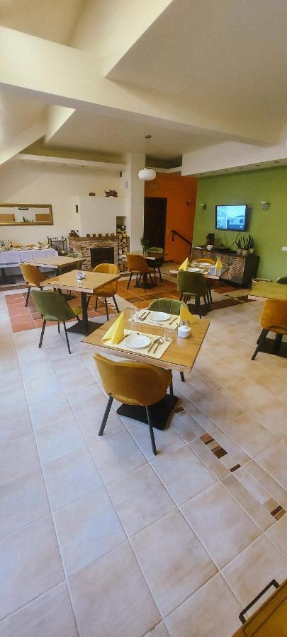 Zagorzanka Pensjonat Rehabilitacyjno-Rekreacyjny Sis Dziadkowiec - Spolka Jawna Mszana Dolna Εξωτερικό φωτογραφία